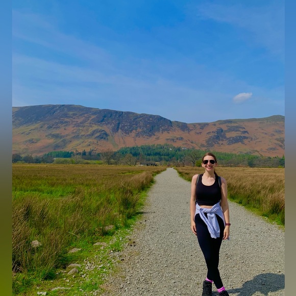 Meet your Posher, Caris - Picture 5 of 6